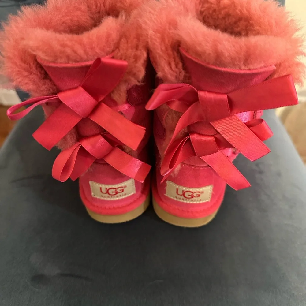 Cozy Pink Ugg Bailey Bow Boots - Picture 2 of 5